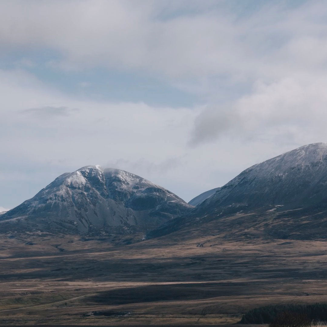 Landsacpe image of mountain range on the isle of Skye in Scotland